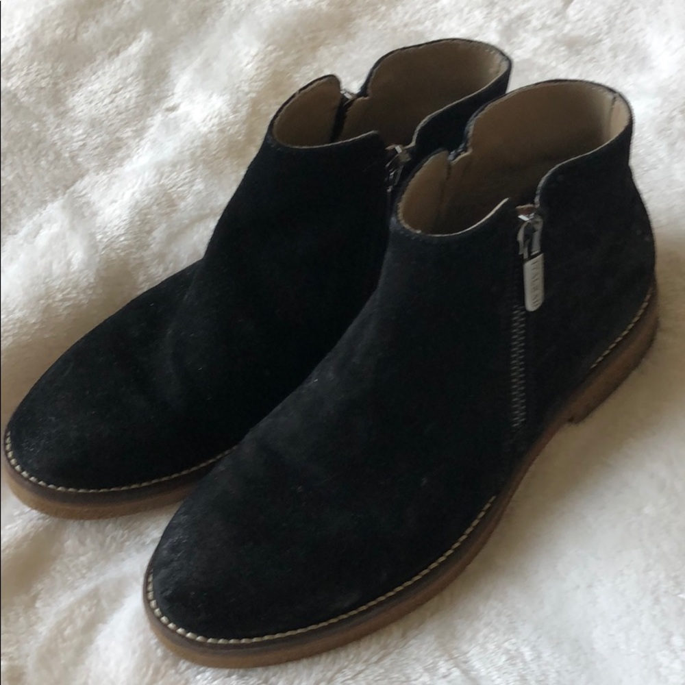 Italeau Foliana Waterproof Suede Bootie